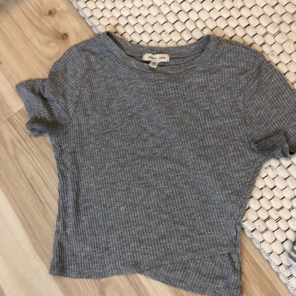 Pacsun bundle of two crop tops - Picture 4 of 6